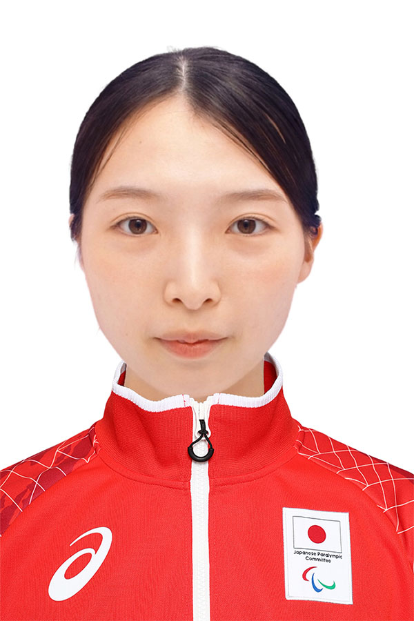 中川 もえ
